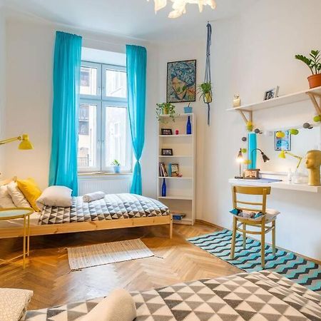 Blue Peace-Apartment With Free Parking In Center For 1-6 People Krakow Exterior photo