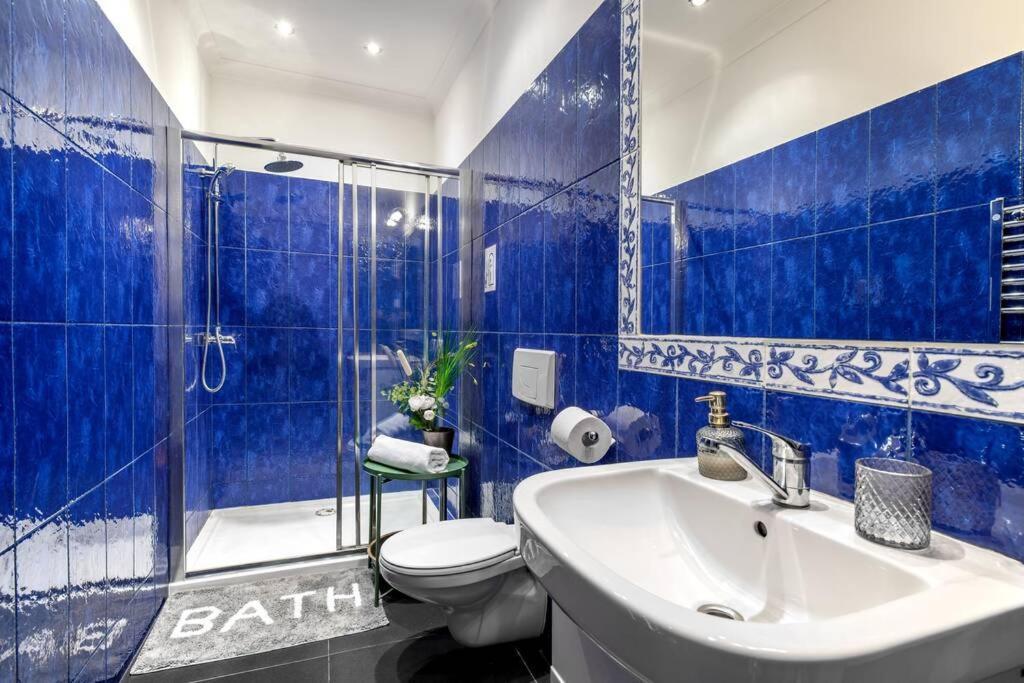 Blue Peace-Apartment With Free Parking In Center For 1-6 People Krakow Exterior photo